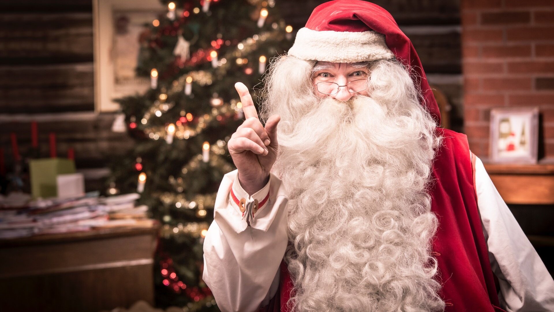 16638503236197_santaclausholidayvillagesanta03