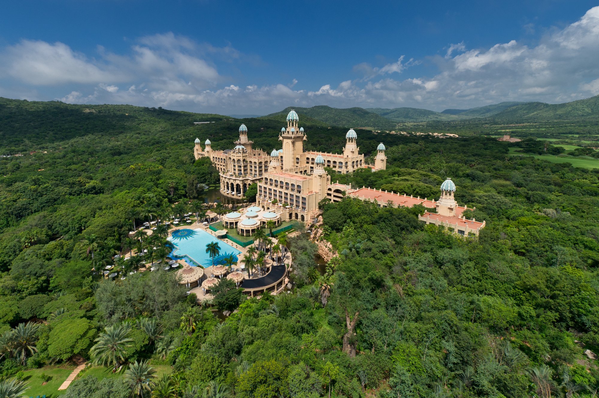 SCR1a0004-0850-sun-city-the-palace-aerial-MKS7982