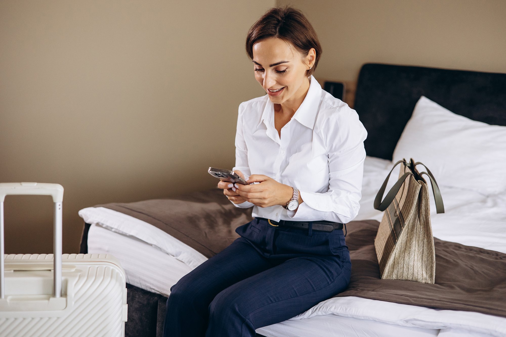 shutterstock_2370596303 (2)-1