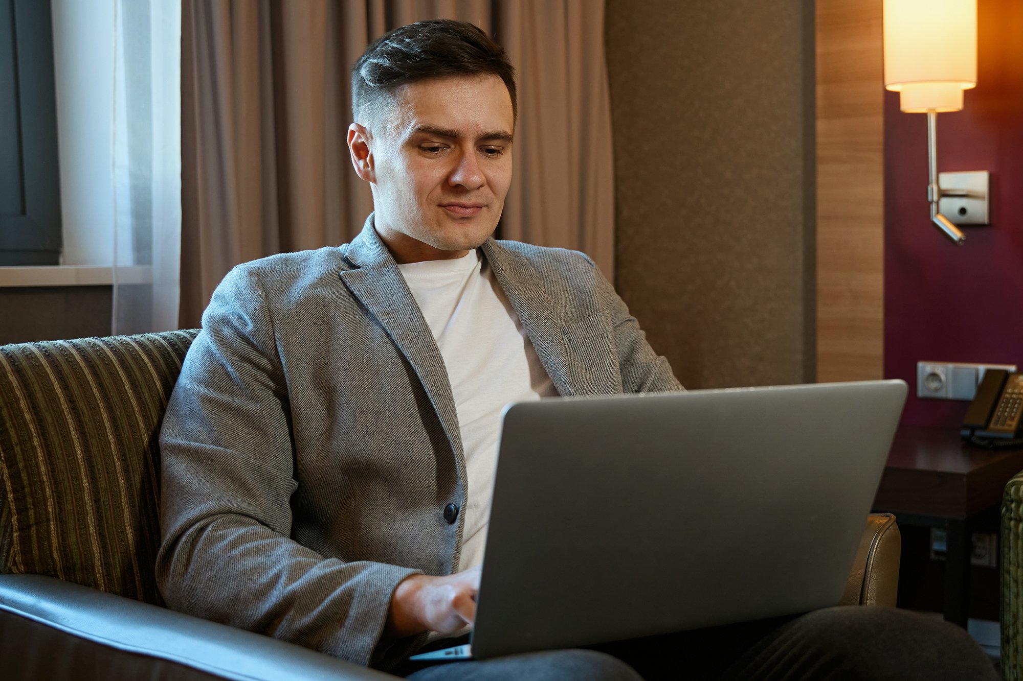 shutterstock_2487776297